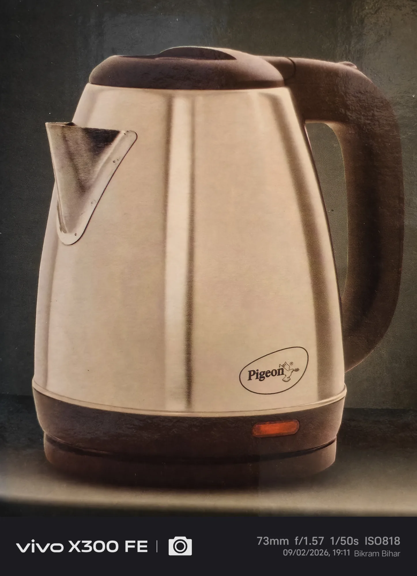ELECTRIC KETTLE