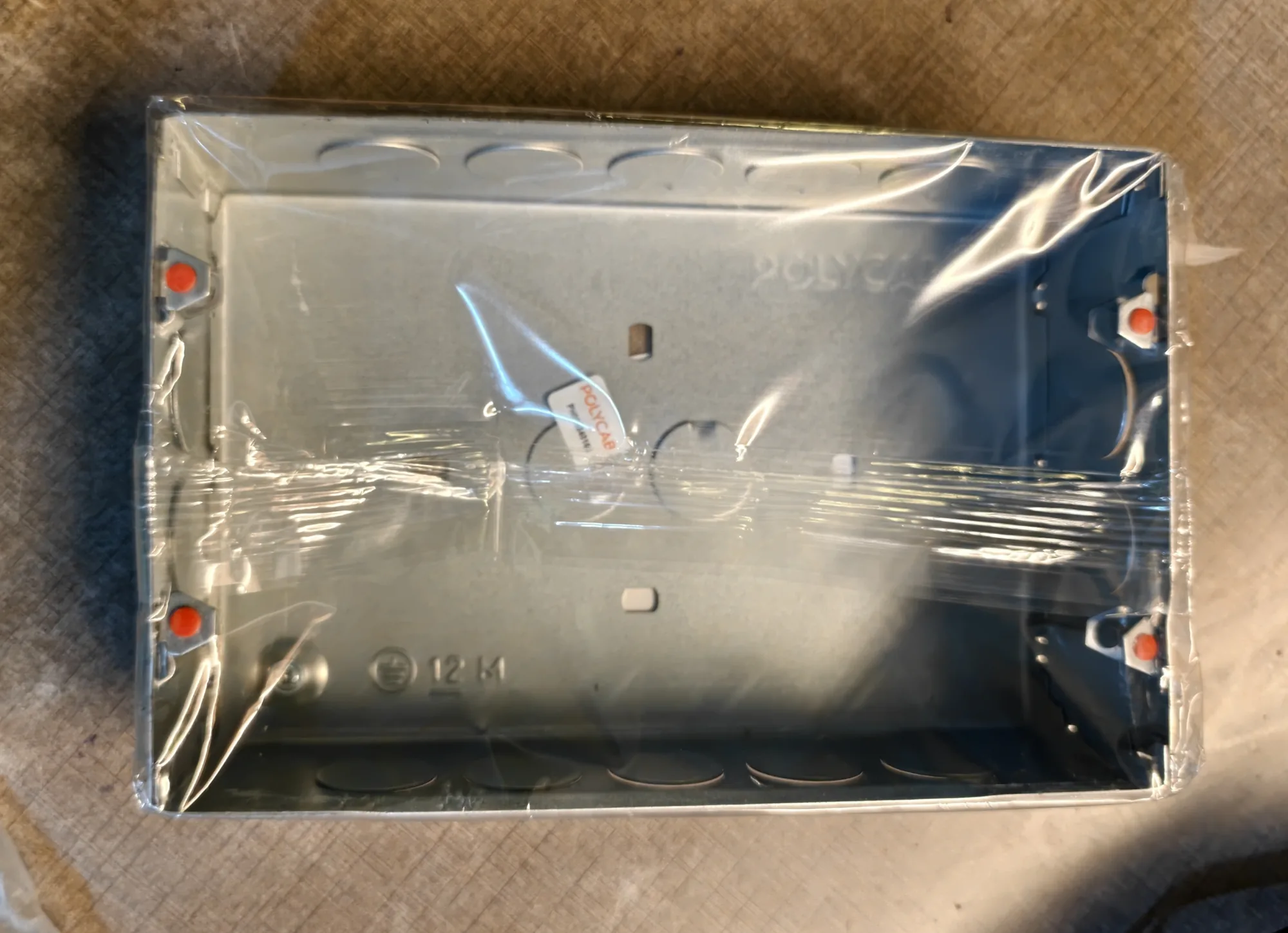 12 MODULE METAL BOX